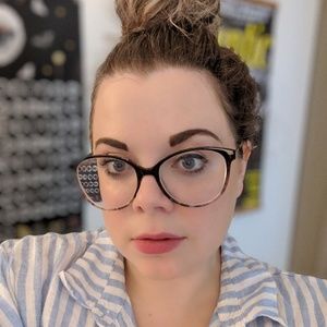 Meet your Posher, Elizabeth